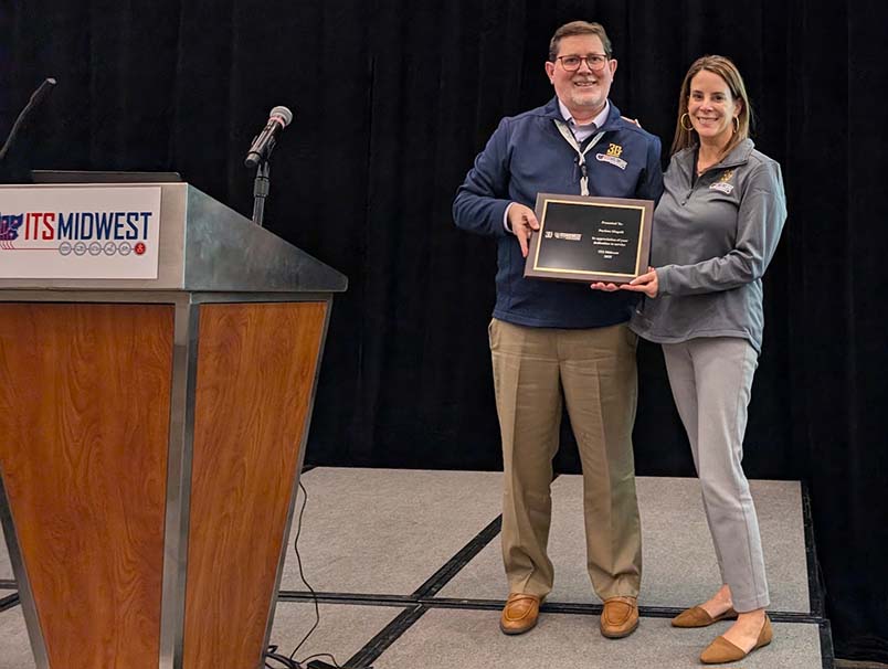 ITS Midwest recognizes Darlene Magold with an Excellence in Service Award